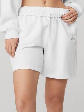 ALO yoga Accolade White Shorts